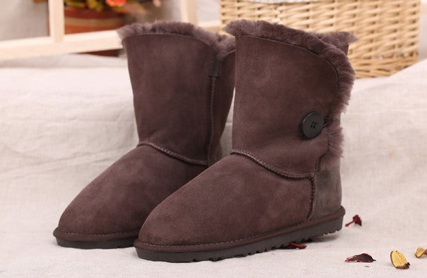 Chocolate brown outlet bailey button uggs